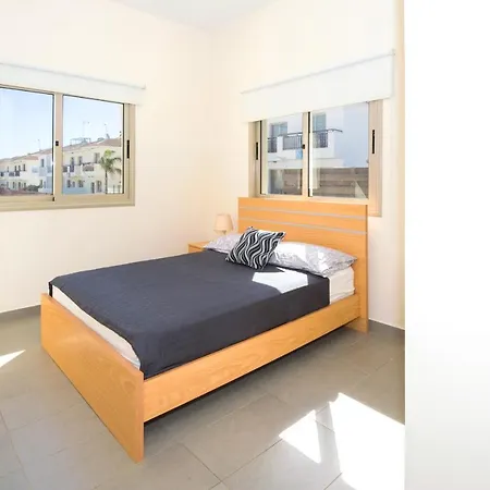 Bowker Protaras
