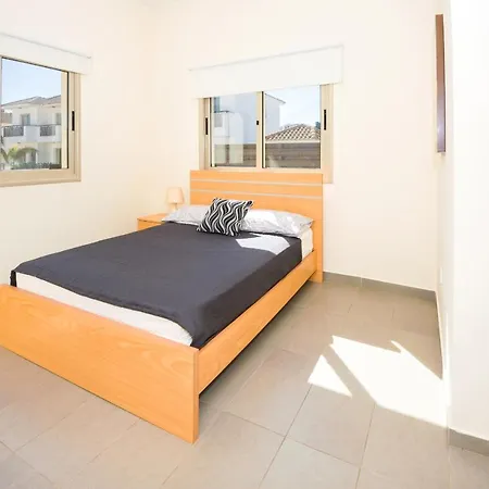 Apartment Bowker